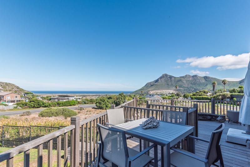 7 Bedroom Property for Sale in San Michel Western Cape
